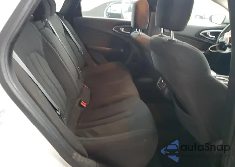 2016 Chrysler 200 Limited из США, поврежденный, VIN 1C3CCCAB3GN155410